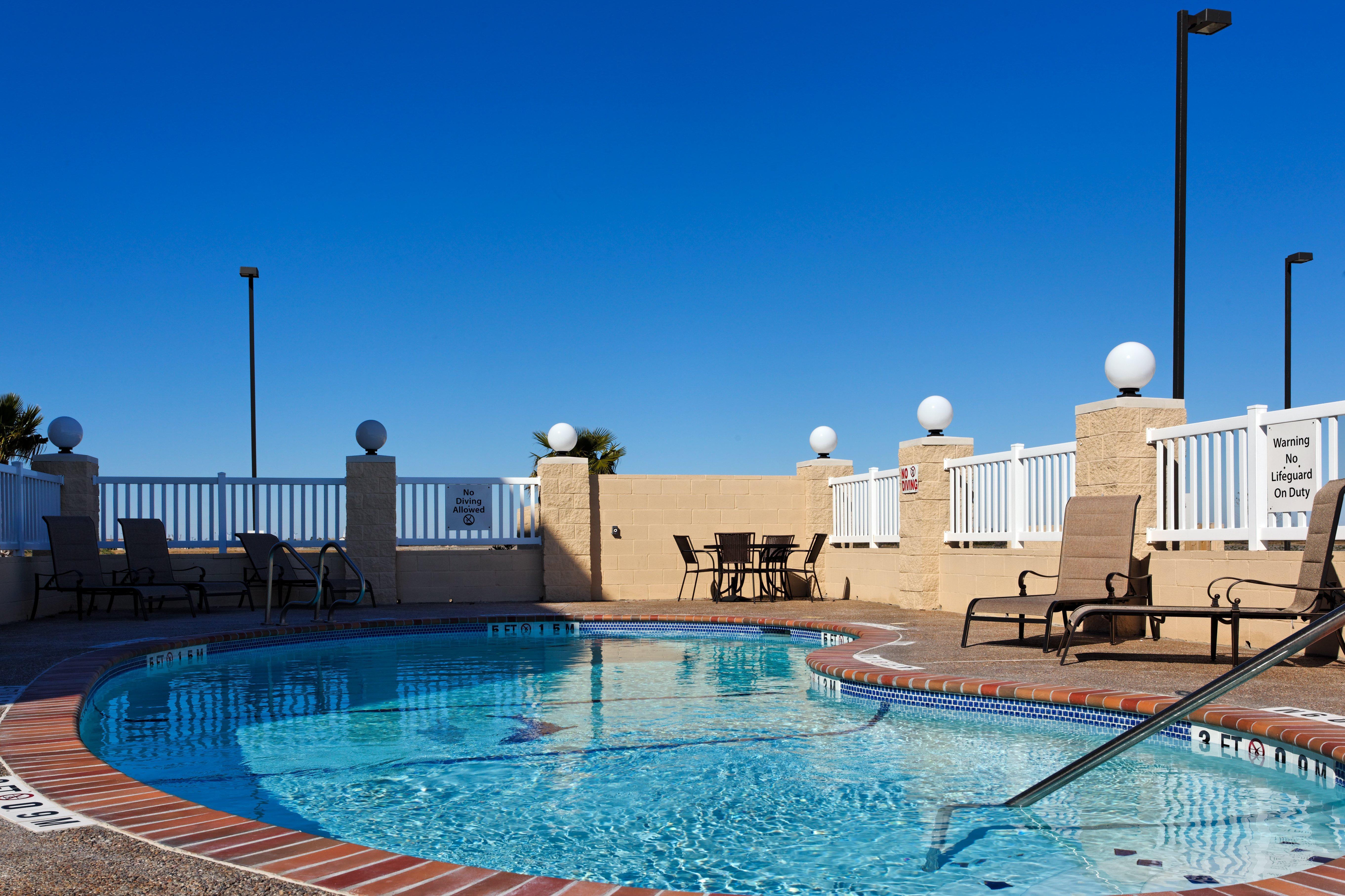 Holiday Inn Express & Suites Corpus Christi-Portland, An Ihg Hotel Exteriör bild